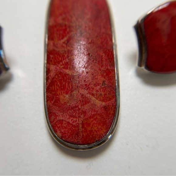 Vintage Coral Sterling Silver Oval Pendant and Earrings set-circa 1930’s - Picture 3 of 14